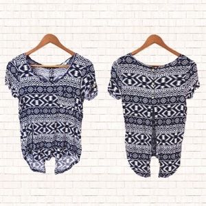 Split Back Tee • Charlotte Russe knit blue white tribal print Small EUC OBO